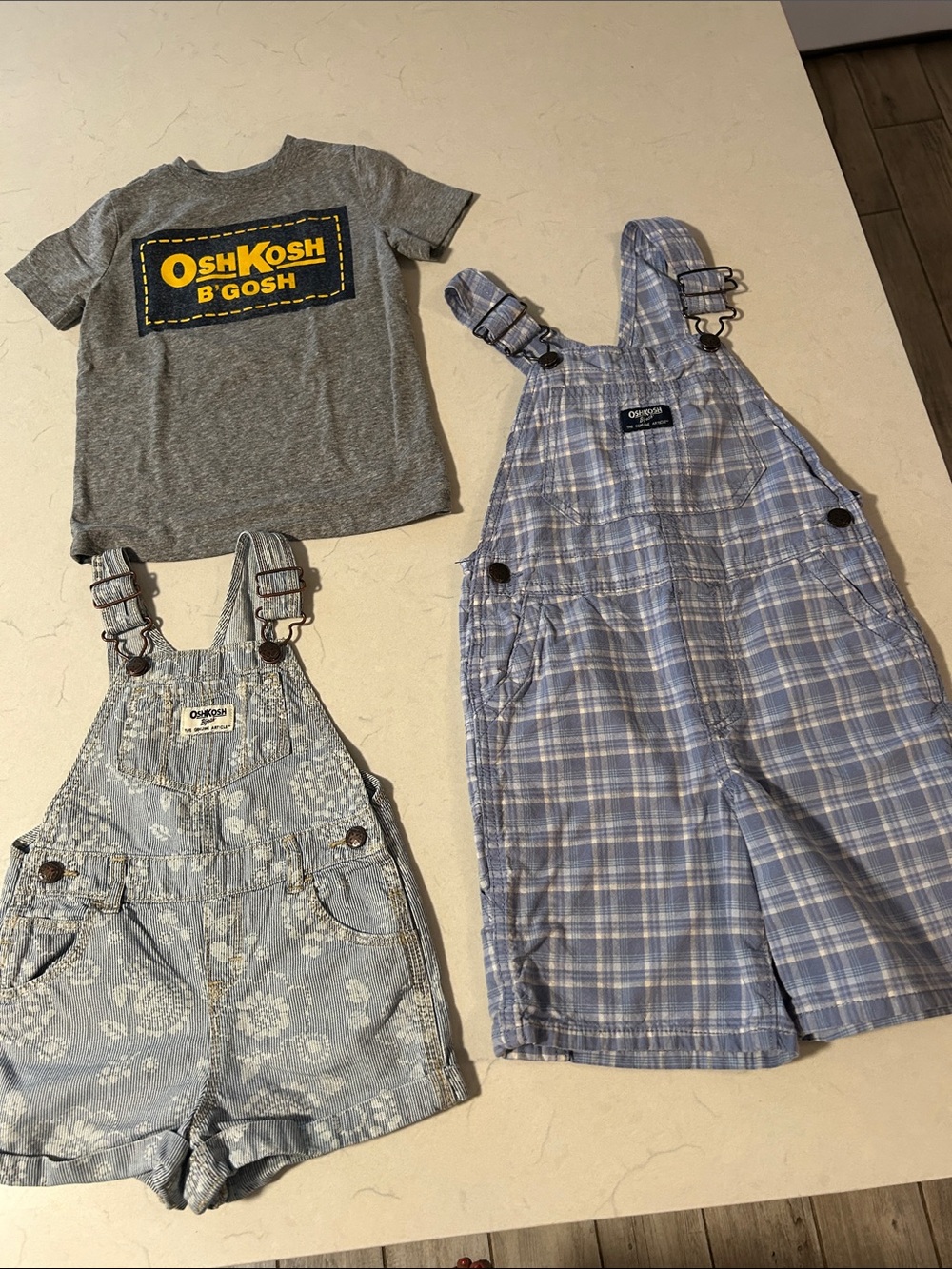 OshKosh B'gosh Gray Tee with Yellow Logo + Blue Plaid & Floral Overalls Set
